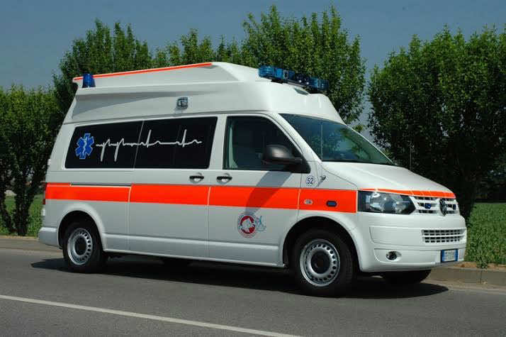 القضاء الإيطالي يدين مغربيين سرقا سيارة اسعاف 