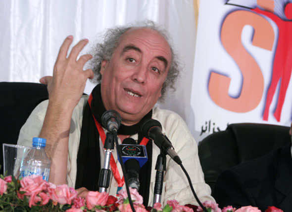 ماذا سيحدث لو تم حل اتحادات الكتاب؟