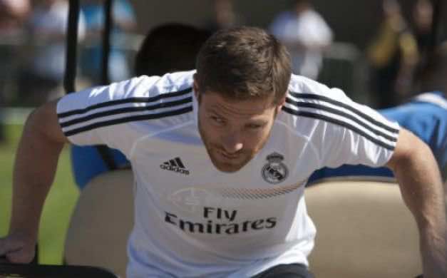 وكيل الفيفا يشكك في مستقبل تشابي مع ريال مدريد