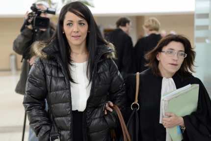 محكمة فرنسية تغرم اما لارتداء طفلها قميصا يحمل عبارة //جهاد.. انا قنبلة//