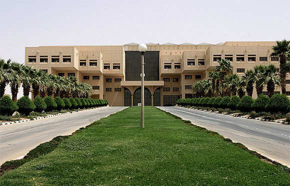 الجامعات المغربية خارج تصنيف "التايمز" لأفضل الجامعات الصاعدة