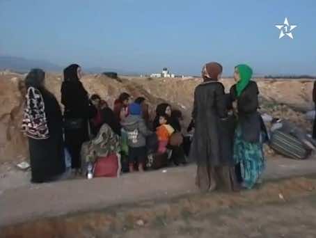 أزمة السوريين على الحدود تدخل شهرها الثاني
