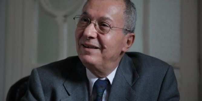 مثول صاحب محطة تلفزيونية تونسية أمام القضاء بتهمة "التآمر"