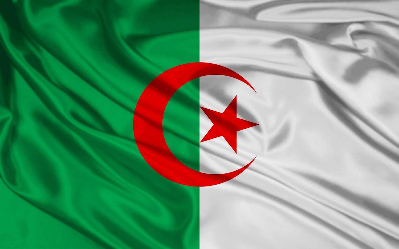 الإثنين أول أيام عيد الفطر المبارك في الجزائر