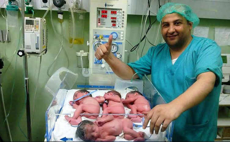 تزامنا مع حرب الإبادة: سيدة تضع أربعة توائم بغزة