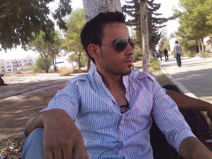 العطاس يعلق اضرابه عن الطعام