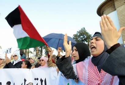 مسيرة حاشدة في الرباط للتنديد باسرائيل .. وغزة توحد السياسيين المغاربة  