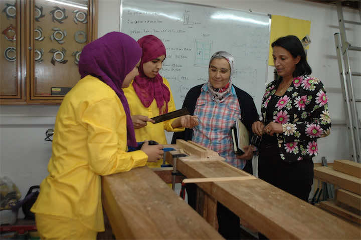 لمواحهة الهدر المدرسي..جمعية بتطوان تفتح أعين الفتيات الصغيرات على مهن رجالية 