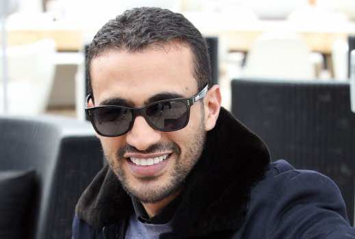 بدر هاري يرزق بتوأم - صورة