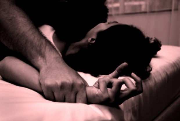 امرأة من خمسة تتعرضن للاغتصاب في أمريكا