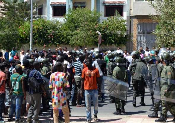 11 معتقلا على خلفية مقتل مهاجر افريقي في طنجة من بينهم 9 سنغاليين