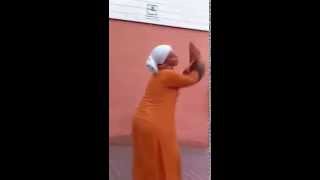 مأساة..مستشفى يرفض استقبال امرأة في حالة مخاض(فيديو)