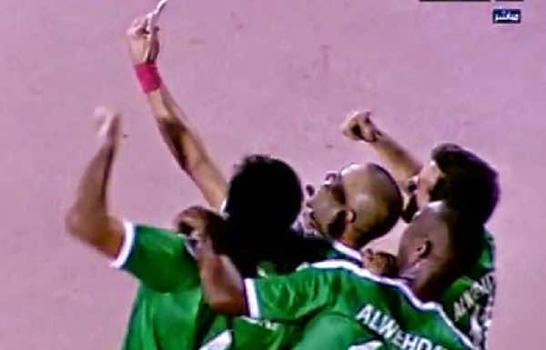 نجوم  رياضيون يصنعون الحدث بـ«تصرفات غريبة»