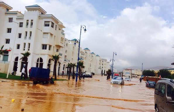 باشا الفنيدق يقايض تجارها بقفة مواد غذائية مقابل إغلاق محلاتهم