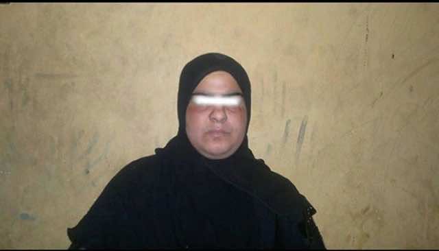 بعد 7سنوات من الزواج..سائق "طاكسي" يكتشف أن زوجته رجلا!