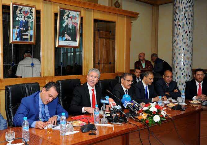 المغرب يراقب يوميا حالة 40 شخصا من الوافدين من الدول المصدرة "لإيبولا"
