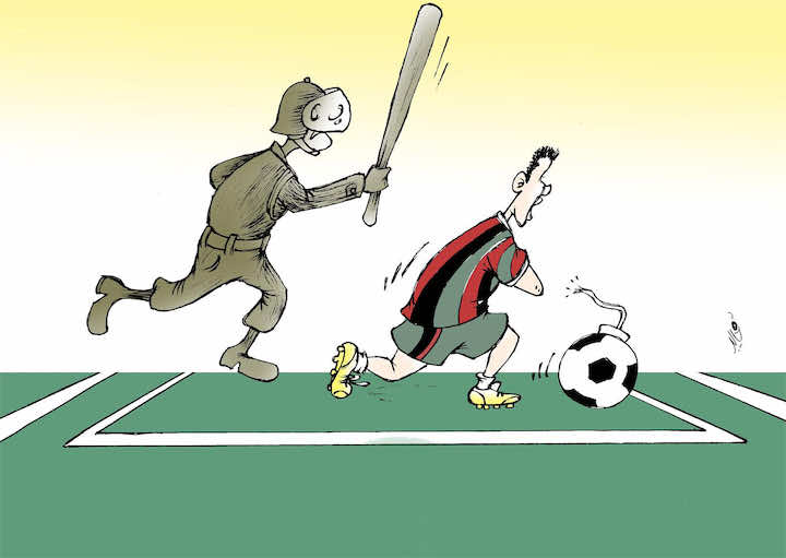 «الهوليغانز» يحكمون قبضتهم على الملاعب