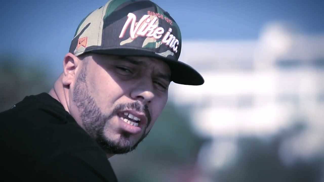 الرابور مسلم يعود في ديو مع الحضري