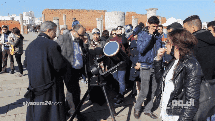 المغاربة عاينوا اليوم ظاهرة ظن المسلمون أنها وقعت لوفاة ابن النبي-فيديو
