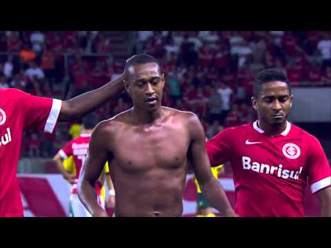 17 القتيل في تدافع للجماهير امام ملعب لكرة القدم