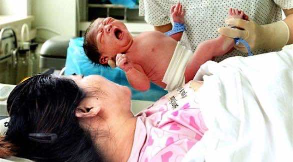 قاصر تنجب من شقيقها بعد تقاسمهما لفراش واحد رفقة 7 اخوة لسنوات بالجديدة