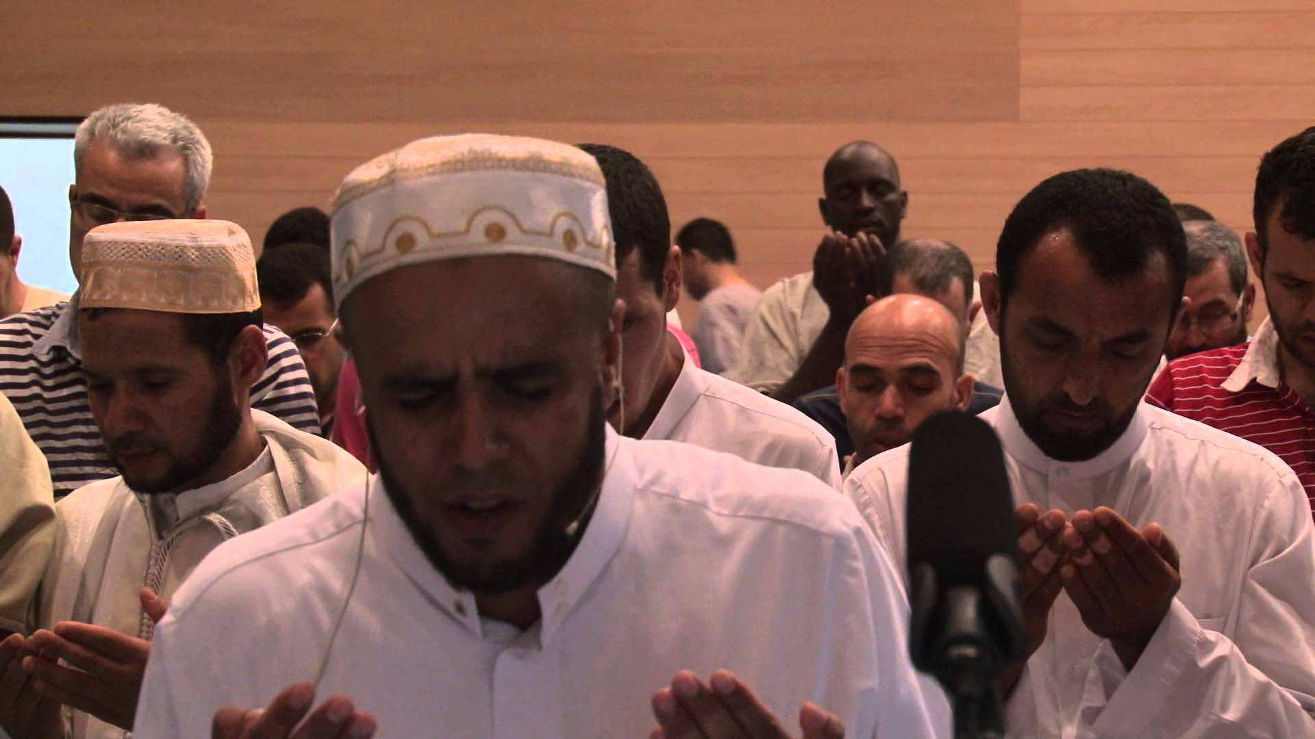 مسلمو برشلونة.. قوانين تمنع "روحانيات" رمضان