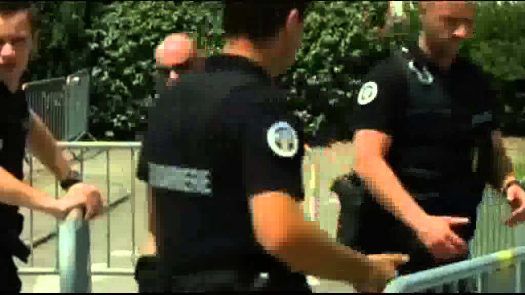 فرنسا: إصابة ثلاثة أشخاص في عملية طعن بالسلاح الأبيض قرب مقر لصحيفة "شارلي إيبدو"