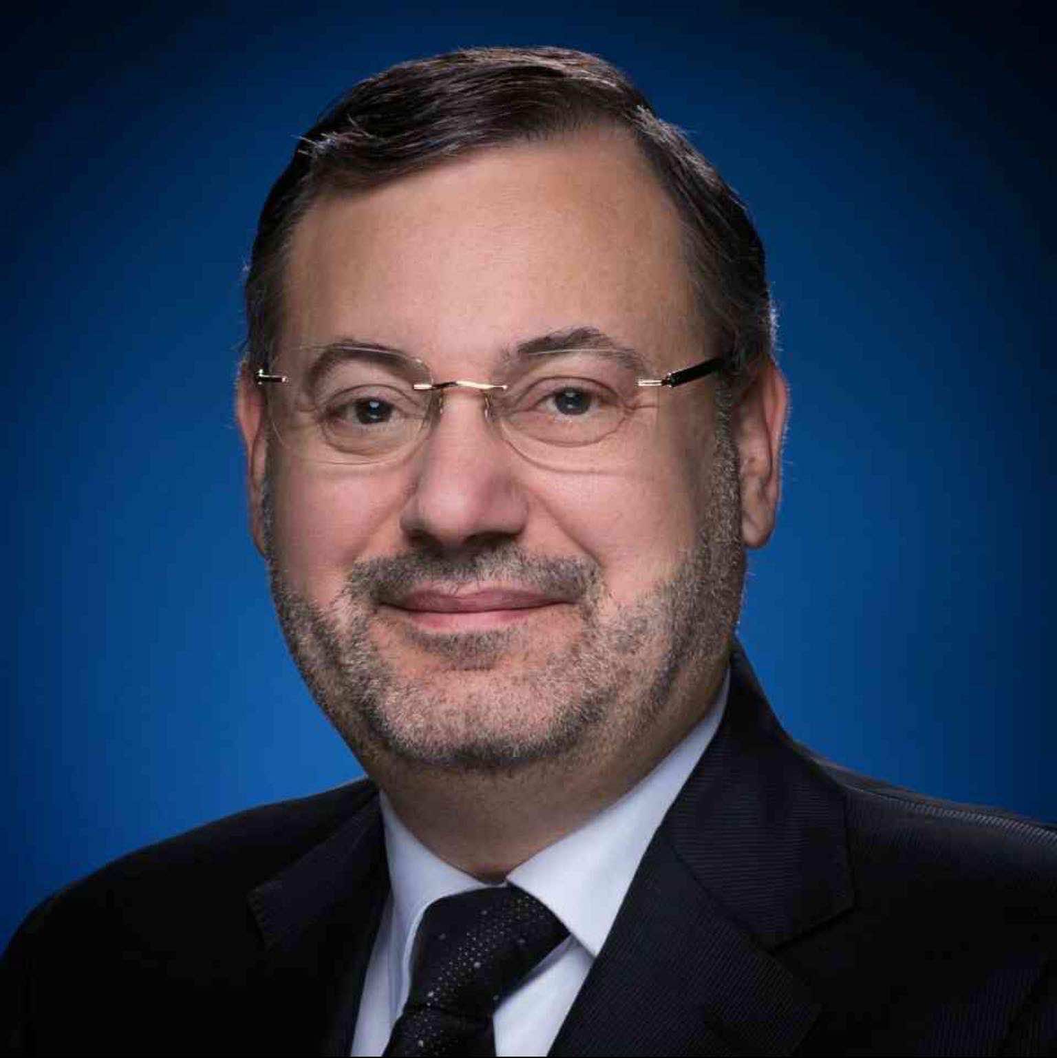 "زوجة" منصور تزور الرميد لوضع شكاية ضد النيابة العامة هذه ابرز مضامينها