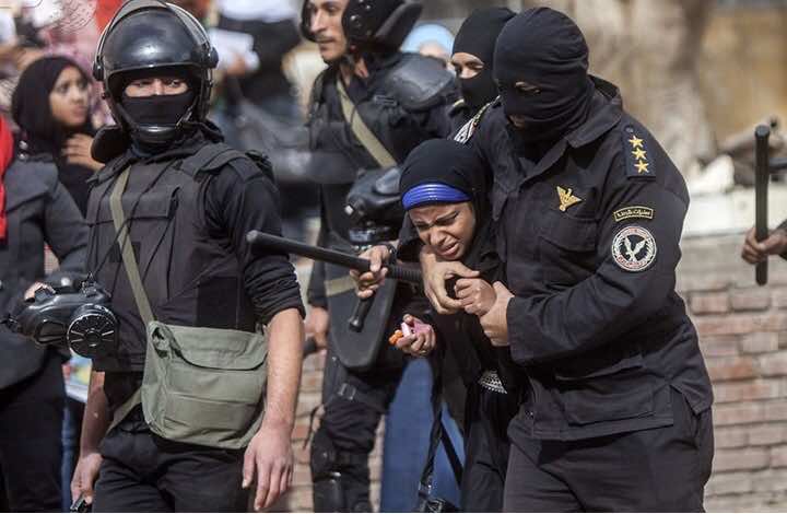 العفو الدولية: مصر أصبحت "دولة قمعية" بأكثر من 41 ألف معتقل في سنتين
