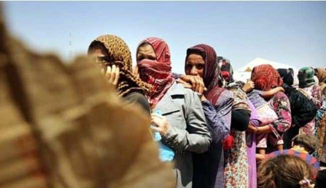 أسيرات يزيديات يحكين: مقاتلو "داعش" يصلون قبل وبعد اغتصاب القاصرات