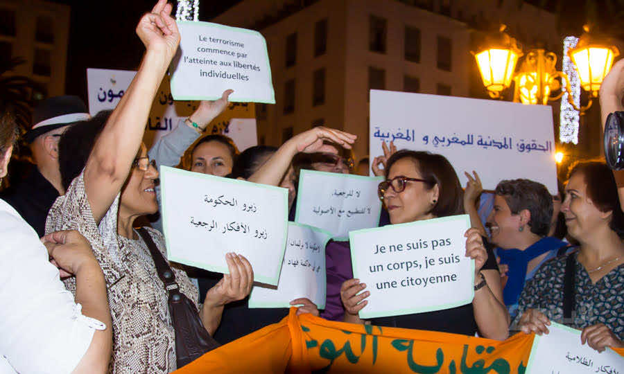 "الصايا" تخرج المغاربة للاحتجاج أمام البرلمان- صور