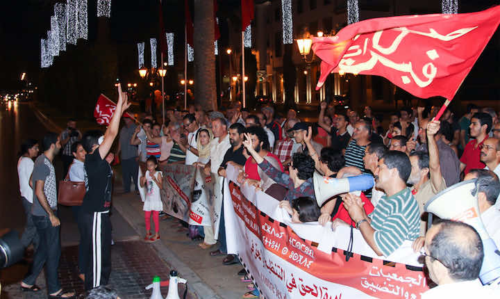 التضييق على الجمعيات يخرج حقوقيين الى الشارع..الا المنع!- فيديو