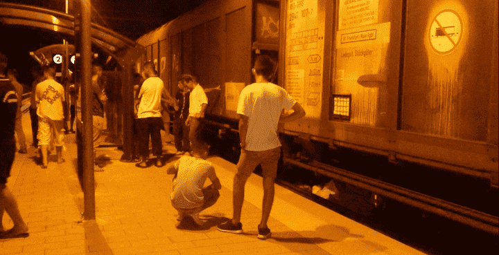 مصرع يافع مغربي فوق عربة قطار بإيطاليا