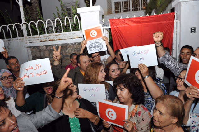 بعد هجمات سوسة..تونس تقيد سفر رعاياها الذين تقل أعمارهم عن 35 سنة للمغرب