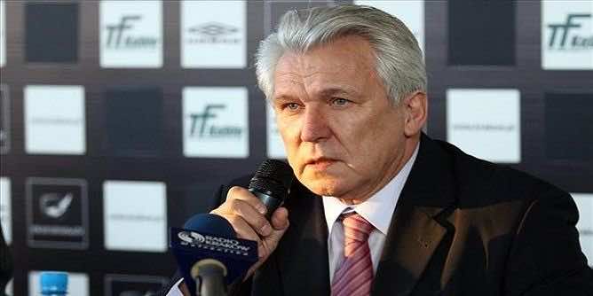 التونسيون يتعاقدون مع مدرب سابق للمنتخب الوطني