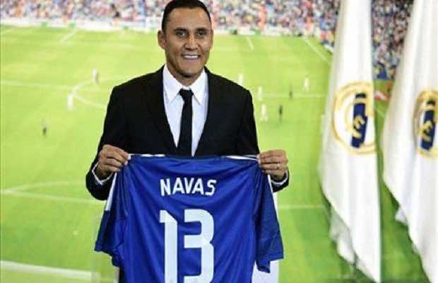 الإصابة تلاحق حارس "ريال مدريد" نافاس