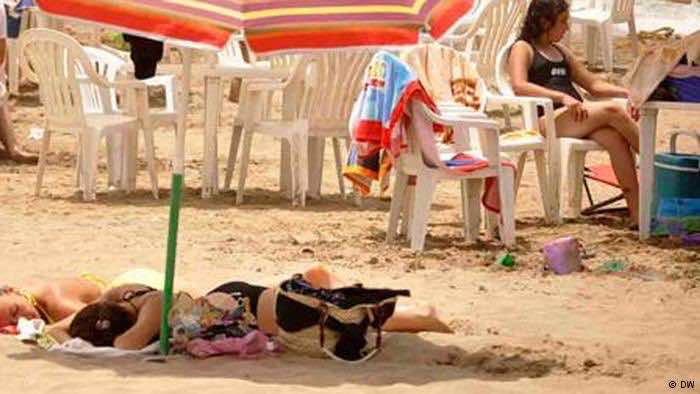 شواطئ خاصة بالنساء في الجزائر.. هل فقط هربا من التحرش؟
