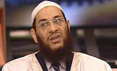 شيخ سلفي مصري "كاد يدمع" بسبب أغنية للفنان محمد حماقي -فيديو