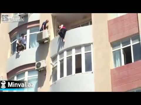 شاب يحدث الرعب بمحاولته الانتحار - فيديو