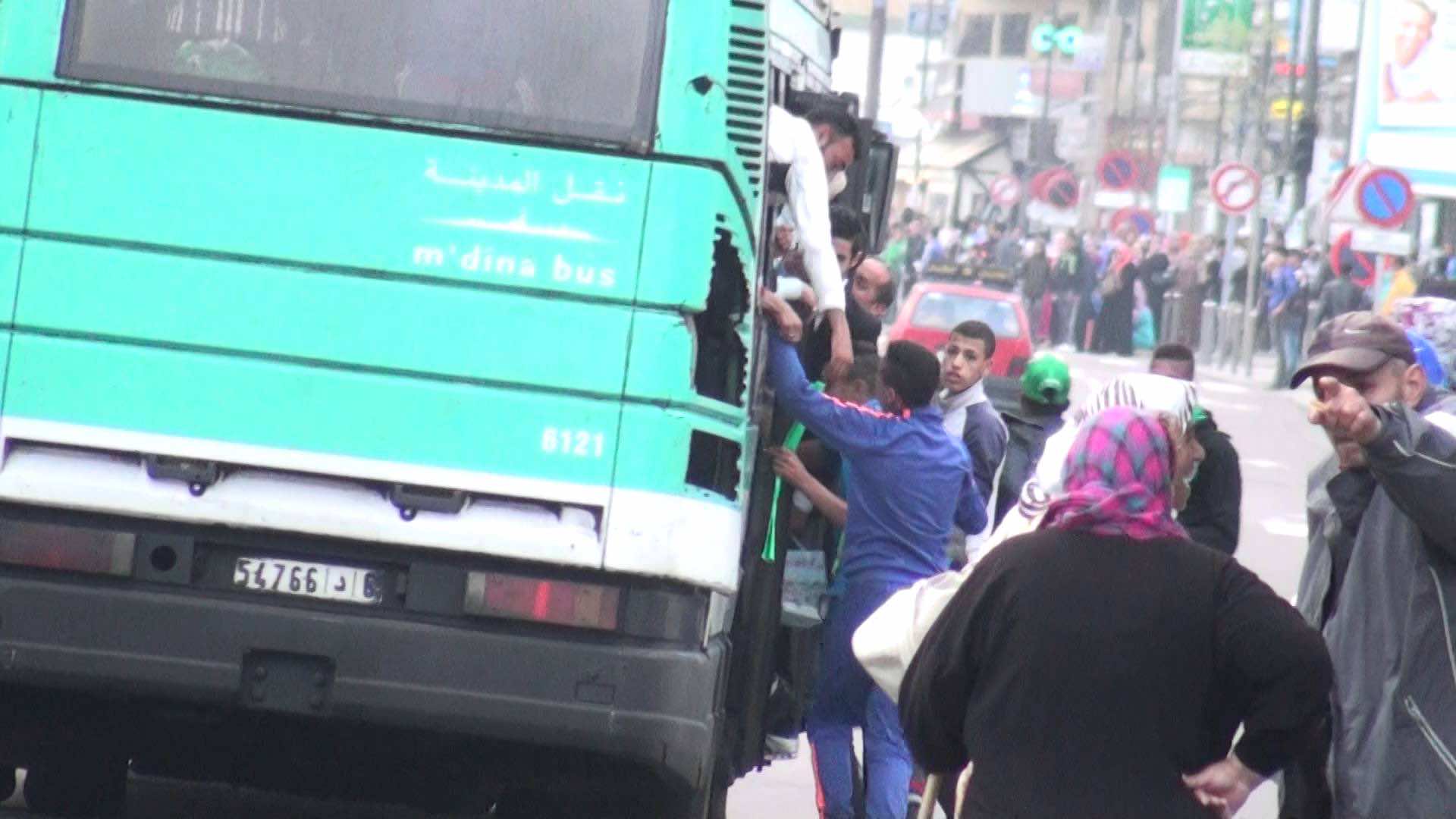 "الطوبيسات" تعوض "ترامواي" مؤقتا لحل خصاص التنقل