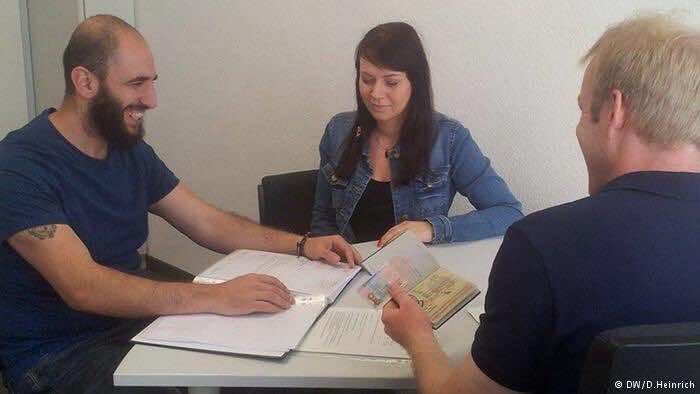 "ألمانيا أصبحت بلدي".. لاجئون سوريون يبدأون حياة جديدة