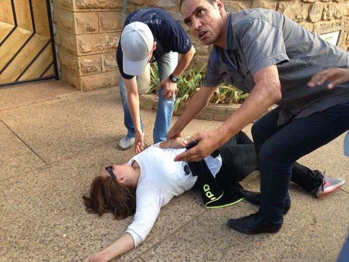 مناضلة من البام تنتفض:جمعونا كالكلاب وعطيت10ملايين وفي الأخير لا تزكية!
