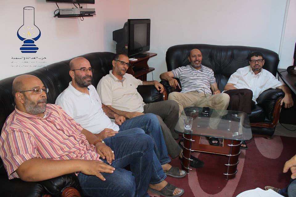 "البيجيدي" يحسم رئاسة أربع مقاطعات من خمسة بمراكش بعد العمودية