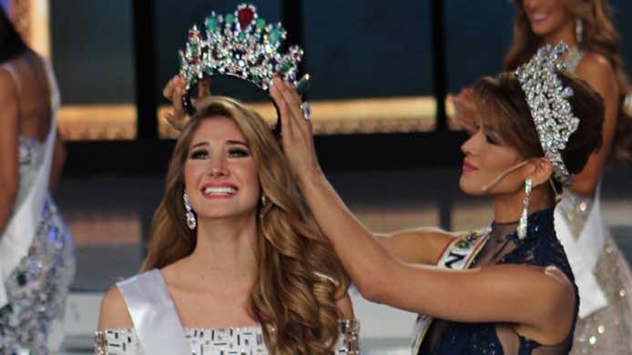 مريم حبش..سورية تتوج ملكة جمال فنزويلا لـ2015- صور