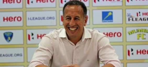 بعد نجاحه في الهند.. المدرب المغربي بنشريف قريب من المنتخب الماليزي
