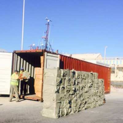 الجمارك تعثر على 34 مليون من المفرقعات داخل شاحنة في ميناء البيضاء