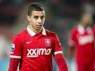 طرد لاعب مغربي من المنتخب الهولندي بعد ضبطه بفندق رفقة فتيات