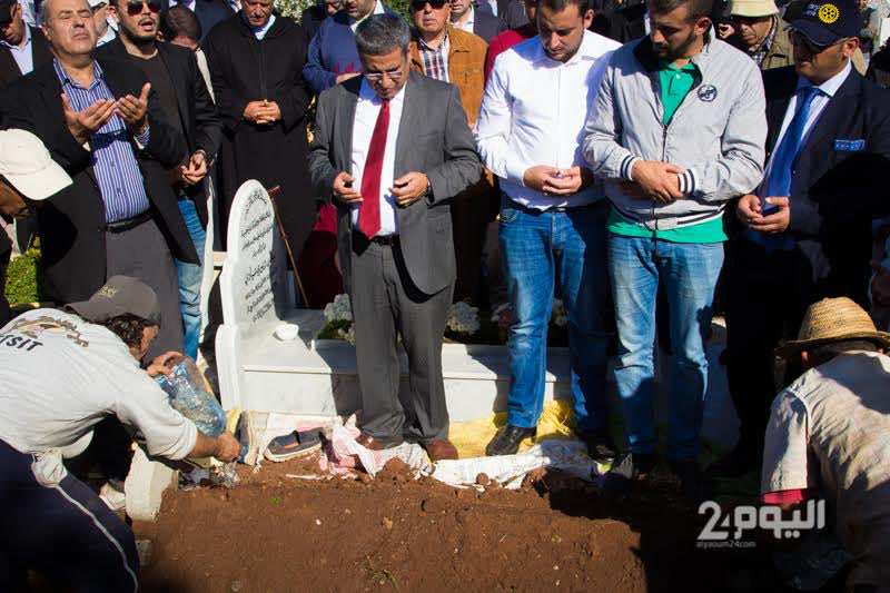 زغاريد ودموع في جنازة "عريس الشهداء" الذي قضى في هجمات باريس- فيديو