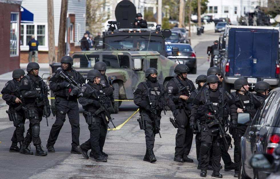 هجوم كاليفورنيا.. عدد القتلى وصل 14 والسلطات تحقق في فرضية الإرهاب