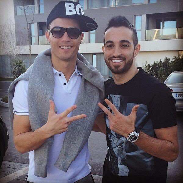 الودادي إدريس الفتوحي ينال الإعجاب بعد نشر صوره مع نجوم ريال مدريد